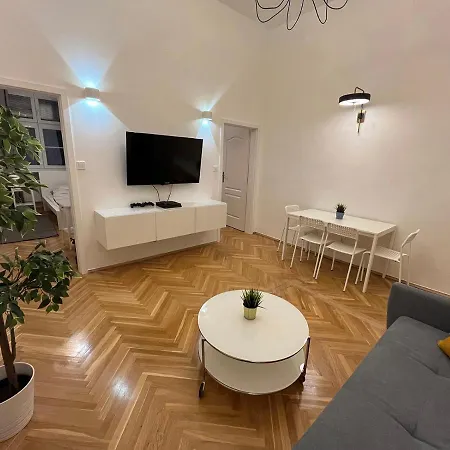 Big Apart Market Square - Rynek 46 - 4 Rooms!!! - View شقة