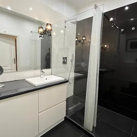 Big Apart Market Square - Rynek 46 - 4 Rooms!!! - View شقة فروتسواف